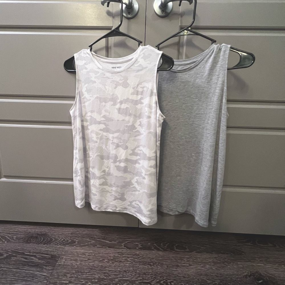 2 Nine West Essential Soft-Spun High Neck Tanks Size Medium